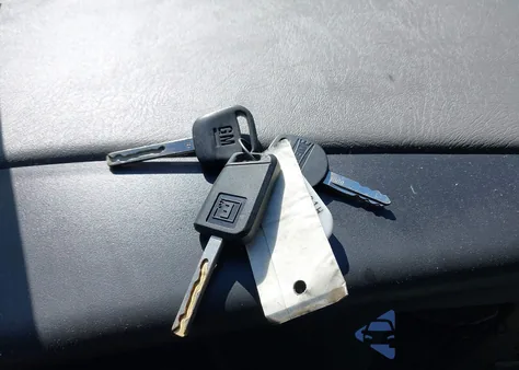 2015 Chevrolet Express 2500 Work Van z USA, uszkodzony, nr VIN 1GCWGFCF1F1160223